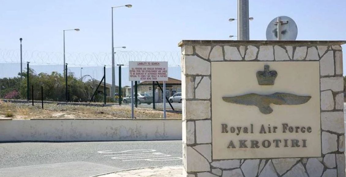 Στο-Μοναστήρι-του-Αγίου-Γεωργίου-βρήκαν-στέγη-κάτοικοι-του-Ακρωτηρίου