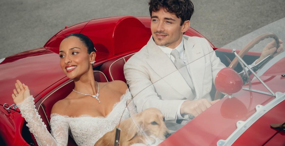 Ο-λαμπερός-γάμος-του-Σαρλ-Λεκλέρ-στο-Μονακό-–-Η-βόλτα-με-τη-νύφη-σε-μια-ferrari-testa-rossa-του-1957