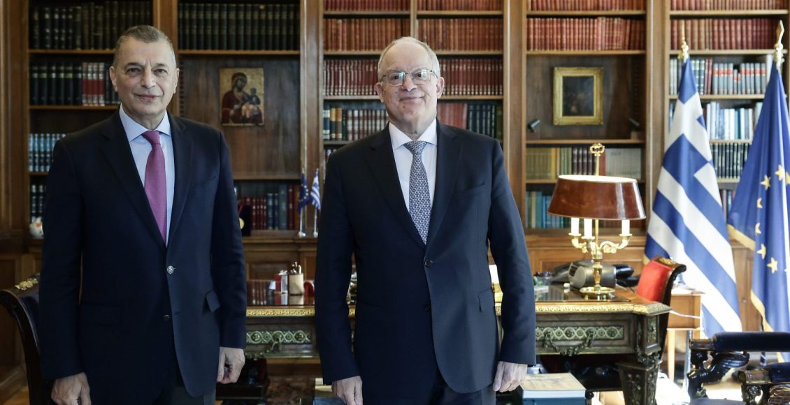 Συνάντηση-ΠτΔ-με-τον-Πολιτικό-Διοικητή-του-Αγίου-Όρους-Αλκιβιάδη-Στεφανή