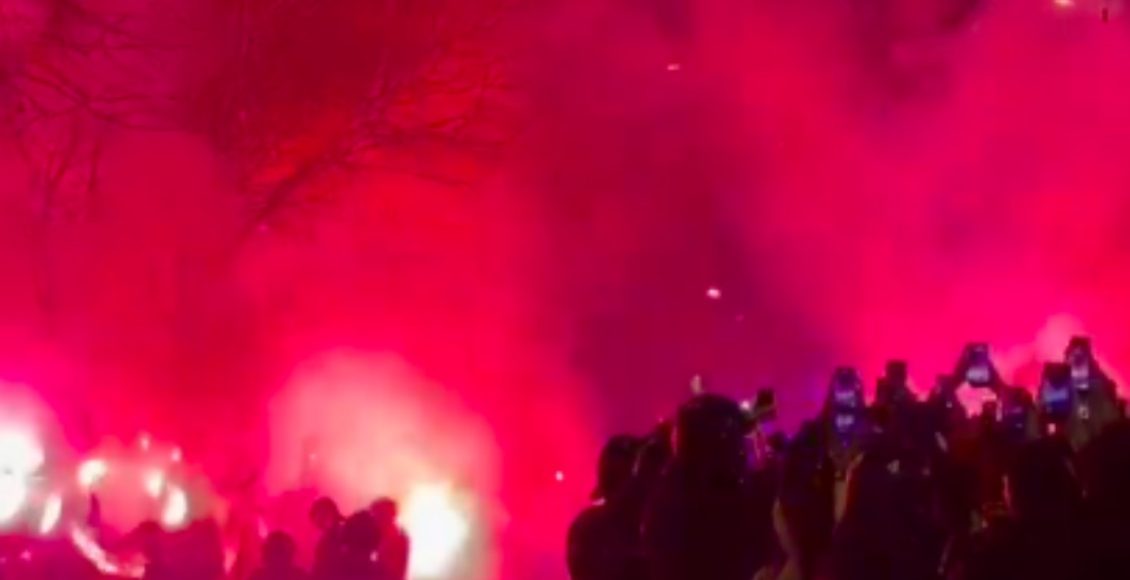 Μπαρτσελόνα-–-Ατλέτικο-Μαδρίτης:-Με-σπασμένο-τζάμι-στο-Καμπ-Νου-το-πούλμαν-των-«ροχιμπλάνκος»