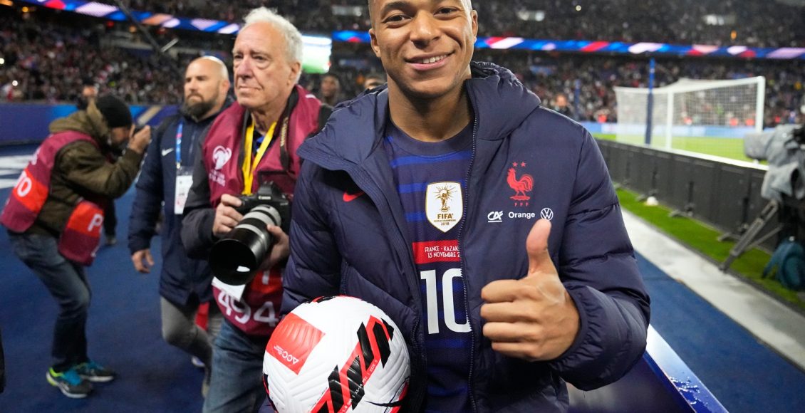 Ο-Μπαπέ-πήρε-δίπλωμα-οδήγησης:-Η-bmw-i7-και-το-γκαράζ-ενός-πρωταθλητή