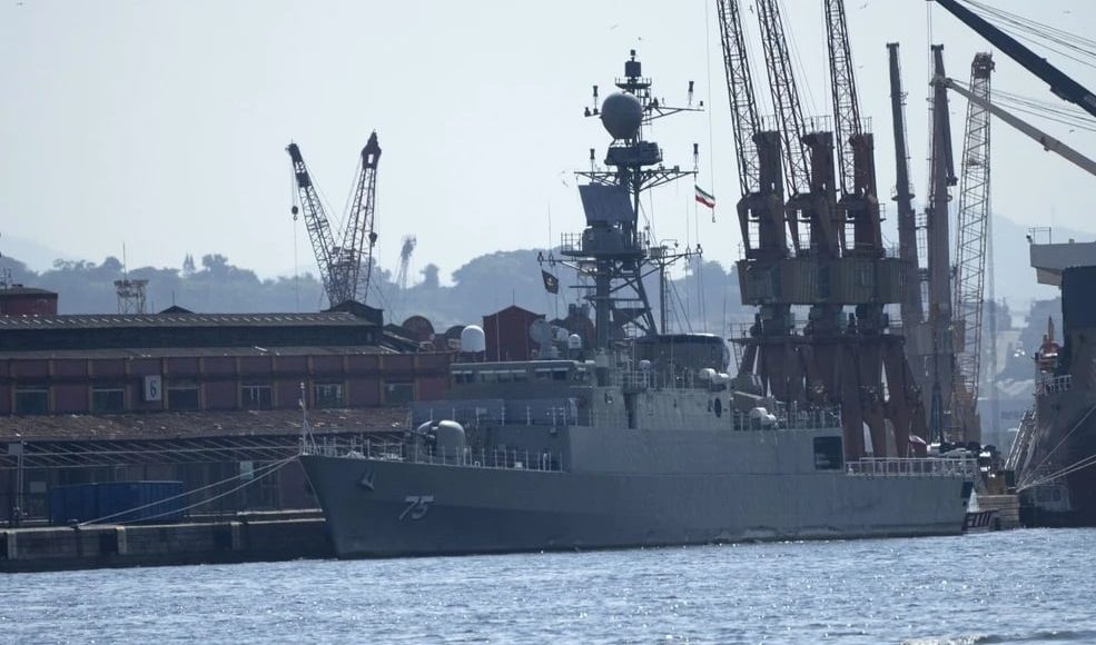 Υποβρύχιο-χτύπησε-ιρανική-φρεγάτα-ανοιχτά-της-Σρι-Λάνκα-–-Αναφορές-για-101-αγνοούμενους