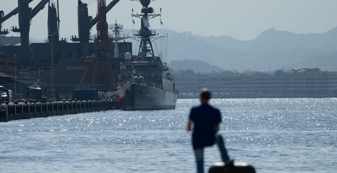 Βύθιση-ιρανικού-πλοίου-ανοιχτά-της-Σρι-Λάνκα:-Πτώματα-περισυνελέγησαν-από-τη-θάλασσα-–-Δεν-είναι-σαφές-ποιος-επιτέθηκε-στο-«iris-dena»