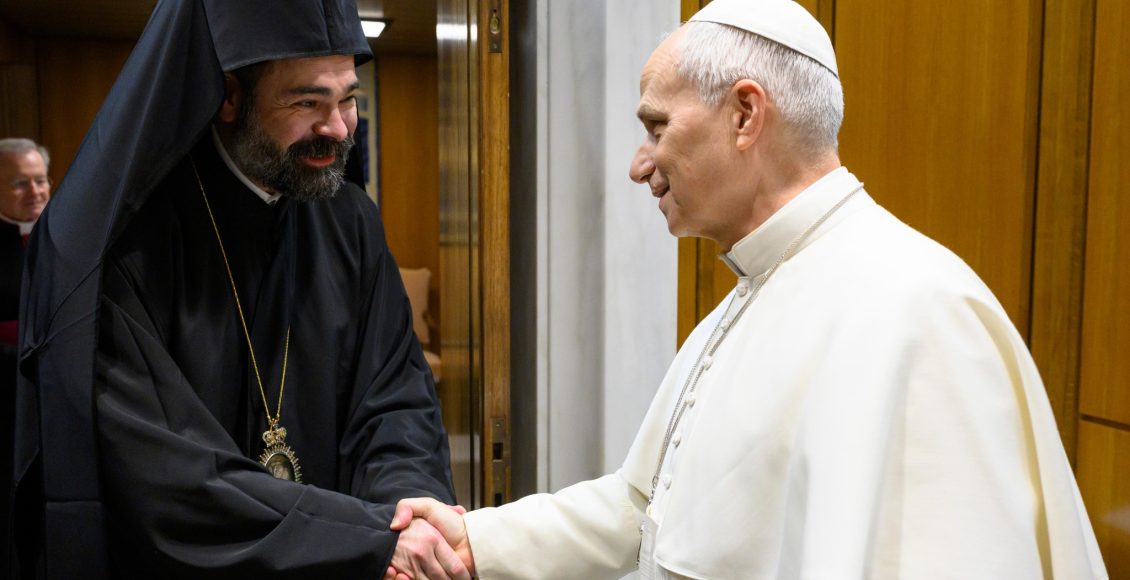 Ο-Μητροπολίτης-Σικάγο-στον-Πάπα-Λέοντα-ΙΔ’