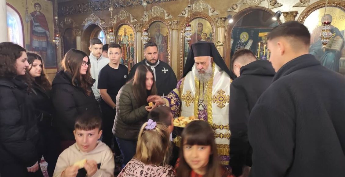 Οι-μαθητές-της-Ιτέας-Καρδίτσας-σε-Προηγιασμένη-Θεία-Λειτουργία