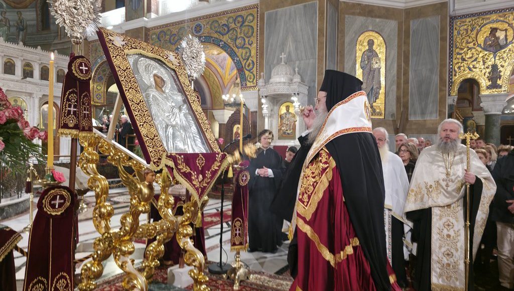 Πατρών-Χρυσόστομος:-Προσευχή-να-σταματήσουν-οι-πόλεμοι-στον-κόσμο,-που-γίνονται-αιτία-να-χύνεται-ποταμηδόν-αίμα