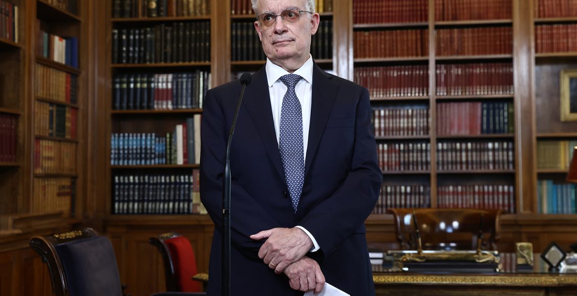 Τασούλας-για-Πετρούνια:-Για-άλλη-μια-φορά-γέμισε-όλους-τους-Έλληνες-με-υπερηφάνεια