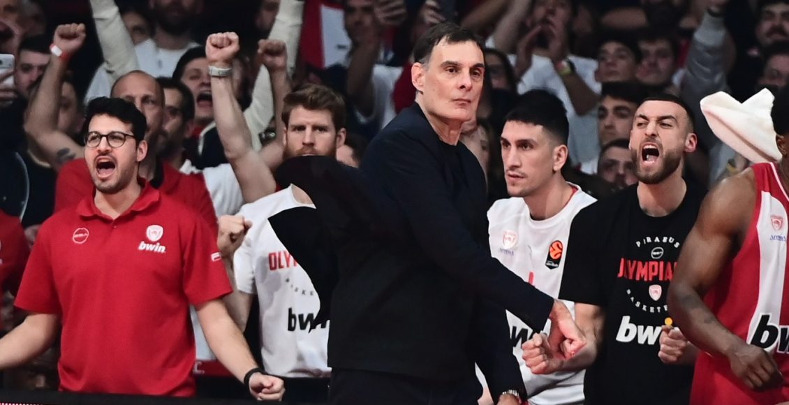 Ολυμπιακός:-Οι-πανηγυρισμοί-του-Μπαρτζώκα,-το-χαμόγελο-του-Μεντιλίμπαρ-και-όσα-κατέγραψε-η-παρακάμερα-με-τον-Παναθηναϊκό