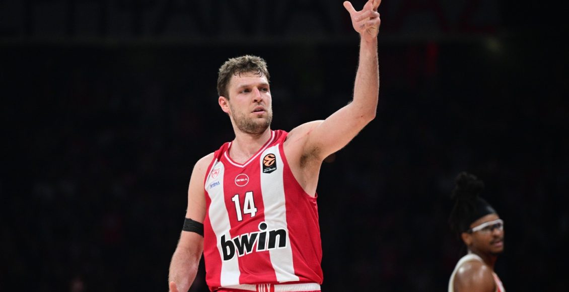 Ολυμπιακός:-Στη-Γαλλία-οι-Βεζένκοβ-και-Μόρις,-τι-γίνεται-με-τον-Γουόκαπ