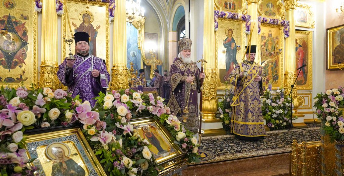Η-ανακομιδή-των-λειψάνων-της-Αγίας-Ματρώνας-στο-Πατριαρχείο-Μόσχας