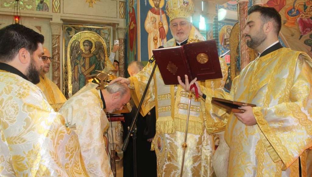 Ο-Αρχιεπίσκοπος-Αμερικής-στον-Ιερό-Ναό-της-Αγίας-Σοφίας-στο-Όλμπανι