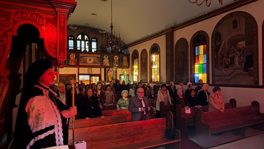 Ο-Αρχιεπίσκοπος-Αμερικής-στον-Ιερό-Ναό-Αγίου-Γεωργίου-στο-schenectady-της-Νέας-Υόρκης