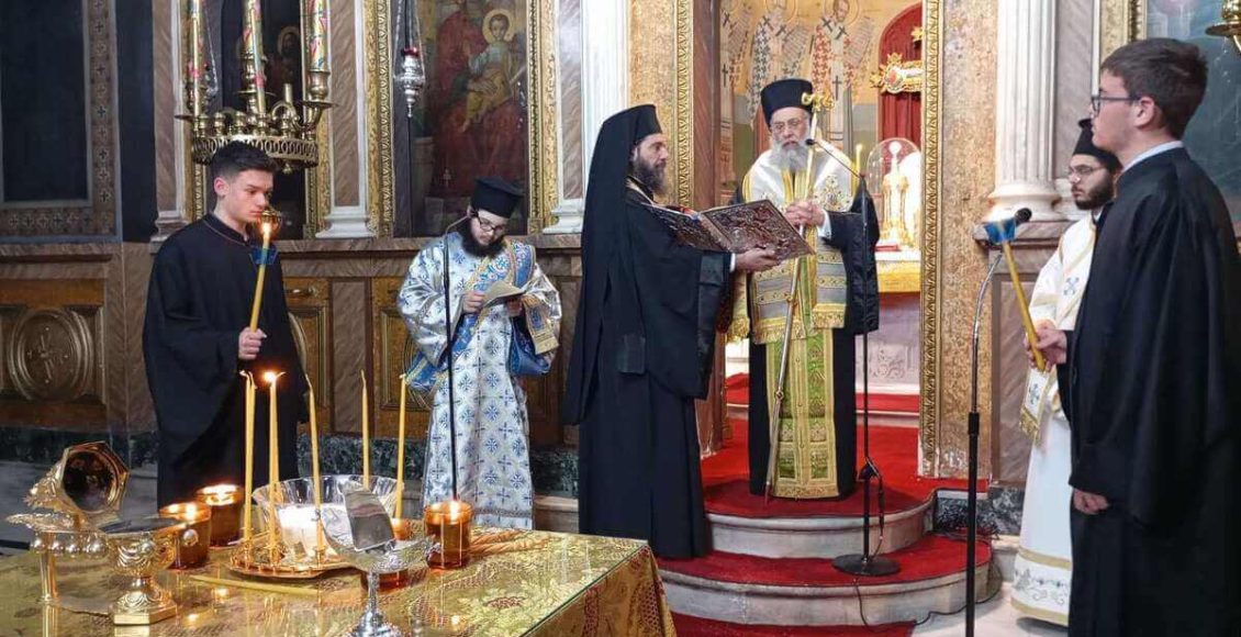Η-ακολουθία-του-Εσπερινού-και-το-Μυστήριο-του-Ιερού-Ευχελαίου-στον-Μητροπολιτικό-Ναό-Καρδίτσης