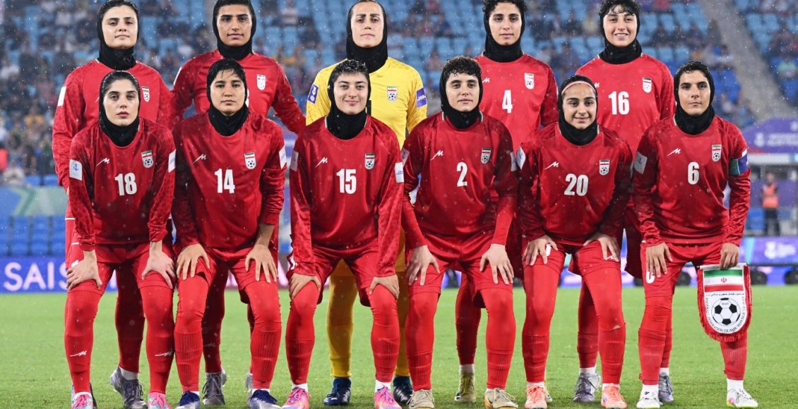 Το-θρίλερ-της-εθνικής-Ιράν:-Από-την-άρνηση-στον-ύμνο-και-τις-απειλές,-στην-απόδραση-παικτριών-και-το-άσυλο-στην-Αυστραλία