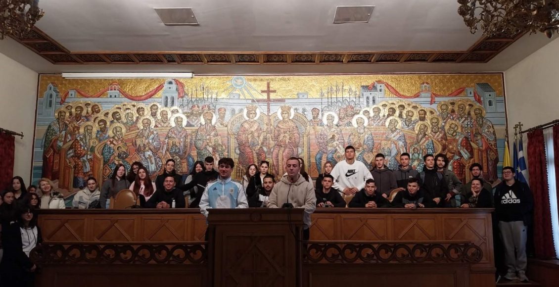 Μαθητές-και-μαθήτριες-του-1ου-ΓΕΛ-Χαϊδαρίου-στο-Διορθόδοξο-Κέντρο-της-Εκκλησίας-της-Ελλάδος