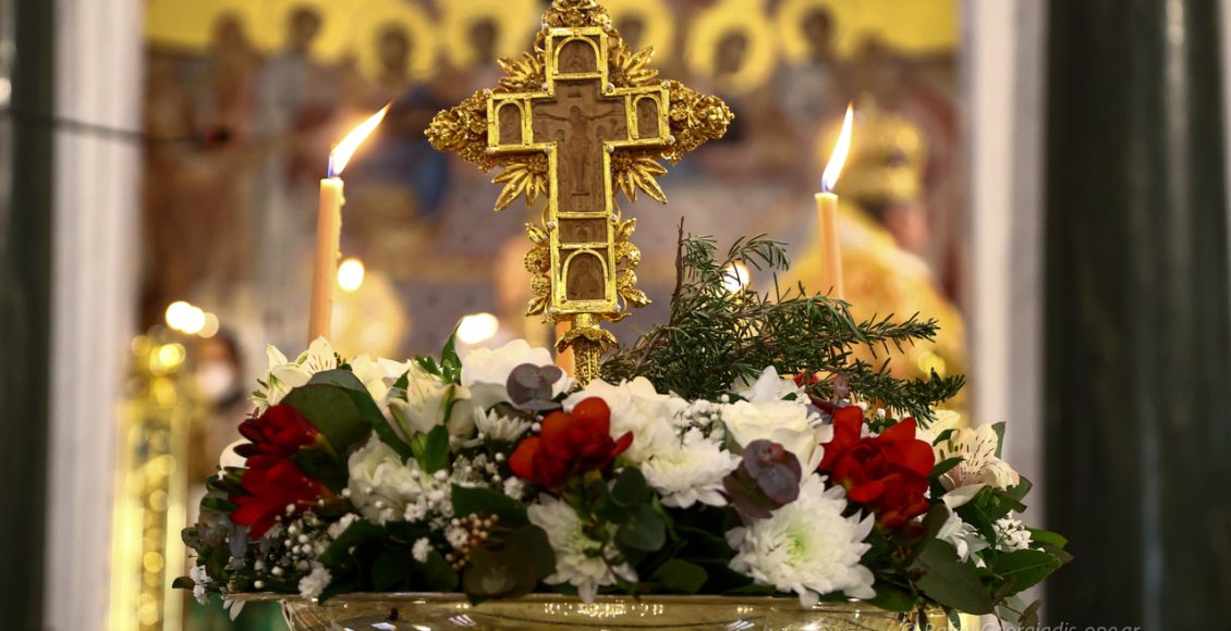 ΖΩΝΤΑΝΑ:-Η-Κυριακή-της-Σταυροπροσκυνήσεως-από-τον-Ιερό-Ναό-Αγίου-Γεωργίου-Παπάγου-–-Ψάλλει-η-Ελληνική-Βυζαντινή-Χορωδία