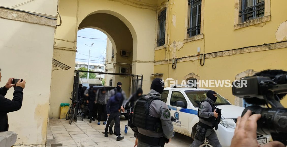 Στον-ανακριτή-οι-συλληφθέντες-για-τον-ομαδικό-βιασμό-ανήλικης-στα-Χανιά