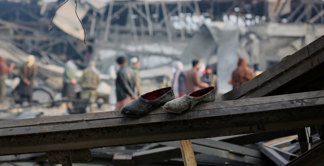 Εκατοντάδες-νεκροί-από-πακιστανικούς-βομβαρδισμούς-στην-Καμπούλ