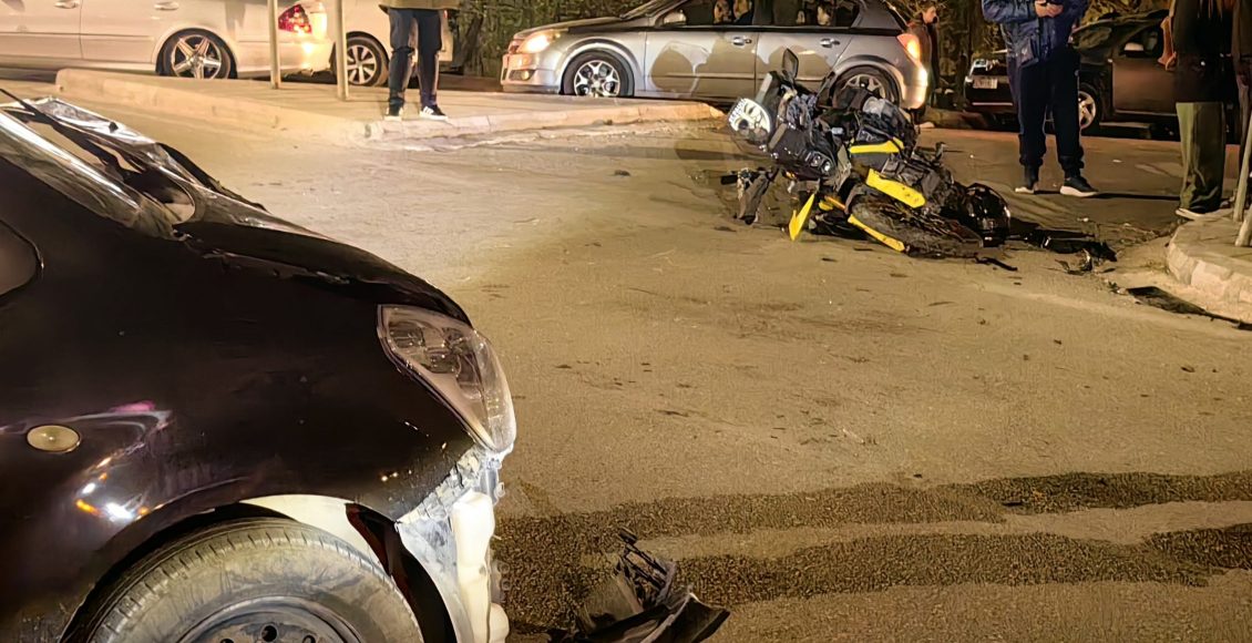 Σφοδρή-σύγκρουση-μοτοσικλέτας-με-ΙΧ-στην-Πάτρα