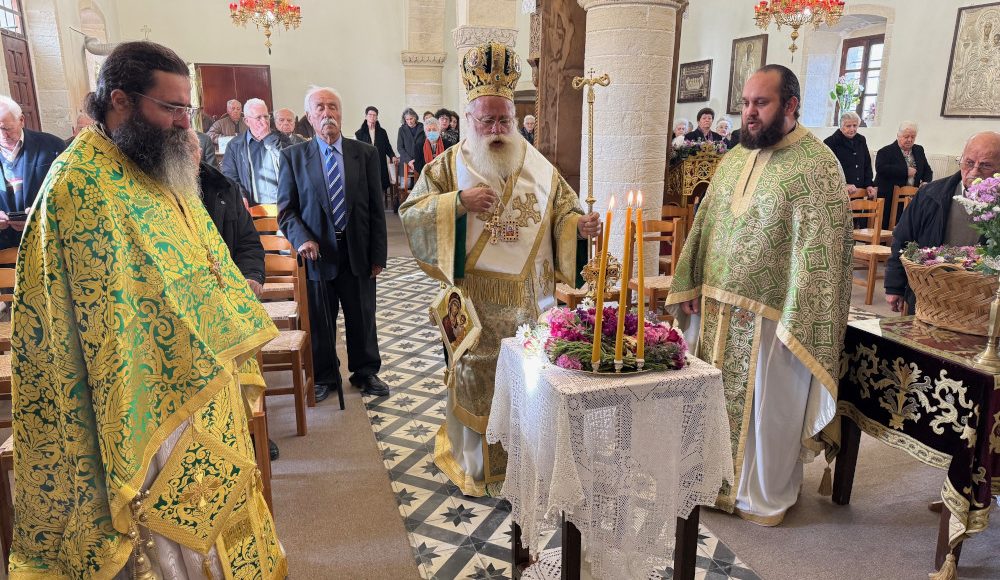 Η-Κυριακή-της-Σταυροπροσκυνήσεως-στον-Ιερό-Ναό-Τιμίου-Σταυρού-στον-Χανδρά-Σητείας