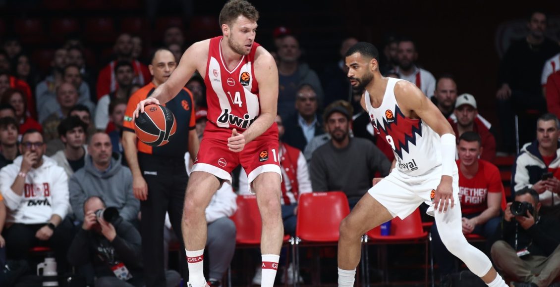 Ολυμπιακός-–-Μπασκόνια-90-80:-Πλησιάζει-κι-άλλο-στο-πλεονέκτημα-έδρας