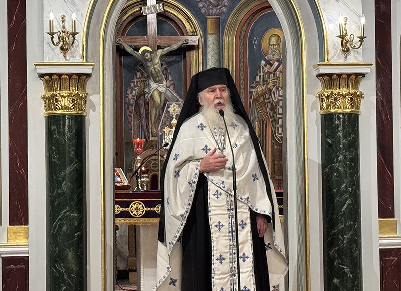 Αρχιμανδρίτης-π.-Αθανάσιος-Παπασταύρου:-Η-Θεοτόκος-αποτελεί-καταφύγιο-για-όλους