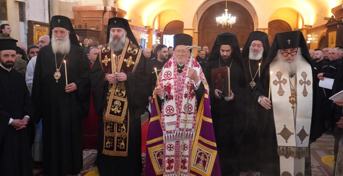Ο-Οικουμενικός-Πατριάρχης-προέστη-της-εξοδίου-Ακολουθίας-του-μακαριστού-Πατριάρχη-Γεωργίας