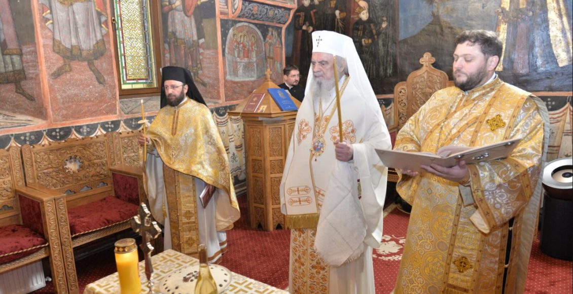 Ο-Ρουμανίας-Δανιήλ-τέλεσε-Τρισάγιο-για-την-μακαριστό-Πατριάρχη-Γεωργίας