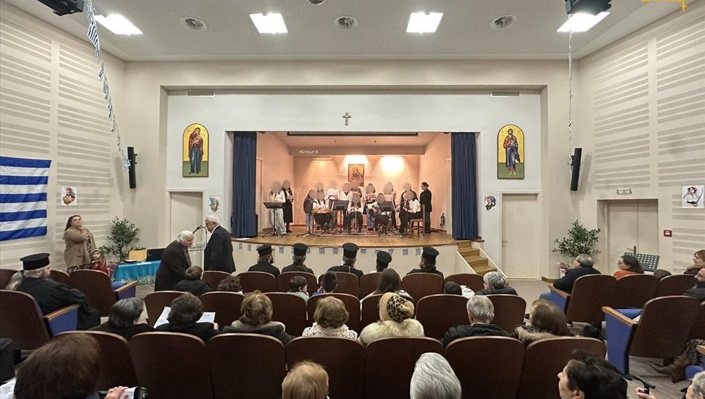 Εορταστική-εκδήλωση-για-την-25η-Μαρτίου-στην-Μητρόπολη-Άρτης