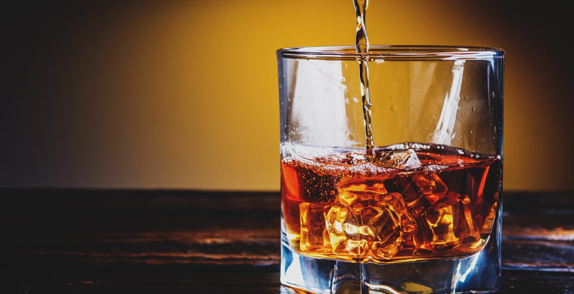 Ρόδος:-15χρονος-στο-νοσοκομείο-από-υπερβολική-κατανάλωση-αλκοόλ-–-Συνελήφθη-ο-καταστηματάρχης