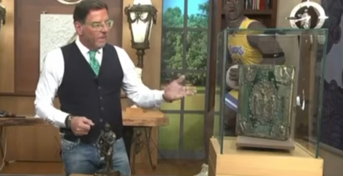 Ο-μυστηριώδης-Ελληνοβρετανός-ΠΜ.-που-έδωσε-το-Ευαγγέλιο-του-1745-στον-Γιώργο-Τσαγκαράκη