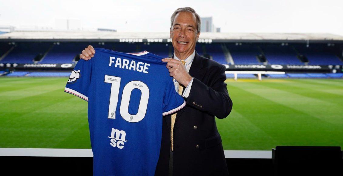 Ίπσουιτς:-Οι-φωτογραφίες-του-Νάιτζελ-Φάρατζ-που-έκαναν-έξαλλους-τους-οπαδούς