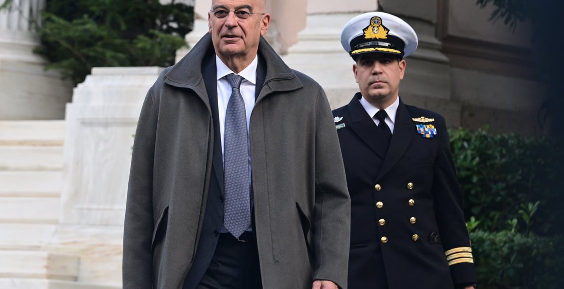 Δένδιας:-Υποχρέωση-να-παραδώσουμε-στις-επόμενες-γενιές-μια-Ελλάδα-ασφαλή,-κυρίαρχη-και-περήφανη