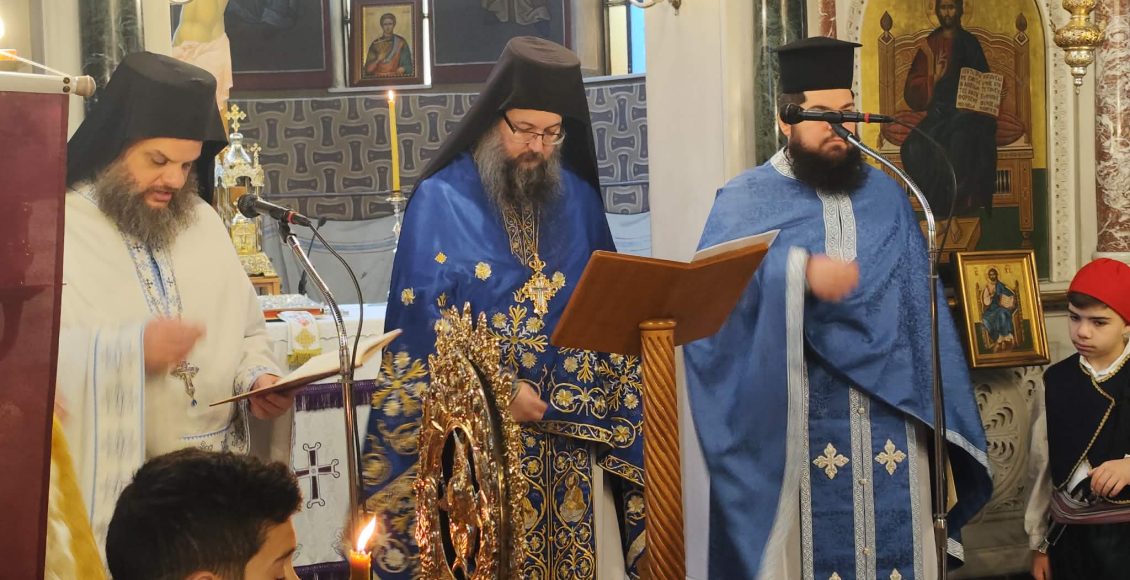 Από-την-πανηγυρική-δοξολογία-της-25ης-Μαρτίου,-στον-Άγιο-Δημήτριο-Όπλων,-Κάτω-Πατήσια