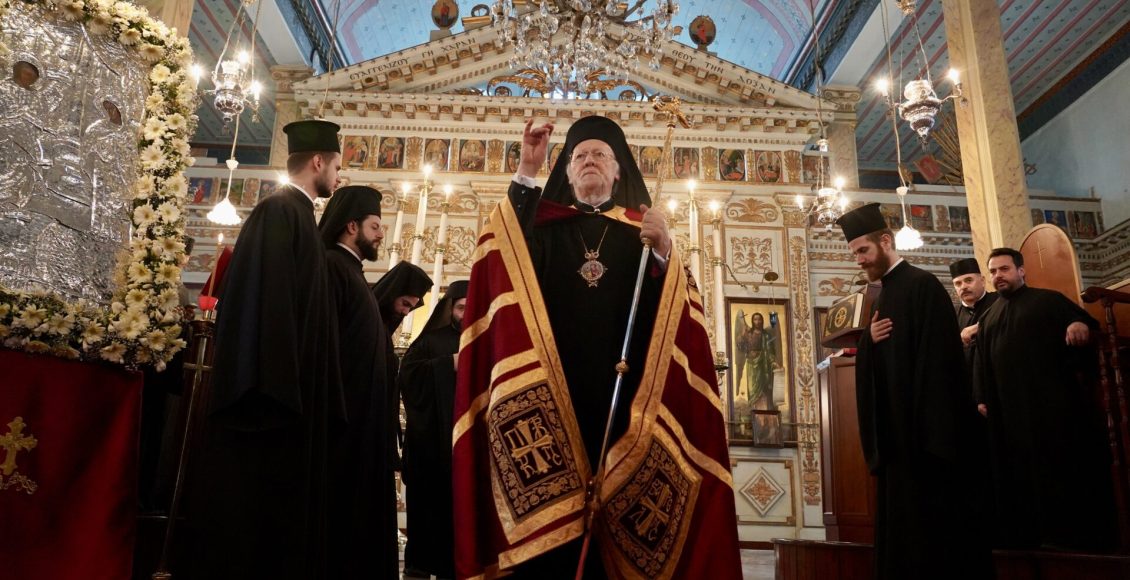 Οικουμενικός-Πατριάρχης:-“Δεν-είμεθα-μόνοι-έναντι-του-Θεού.-Έχουμε-μαζί-μας-μεσίτρια,-την-Παναγίαν-Θεοτόκον”