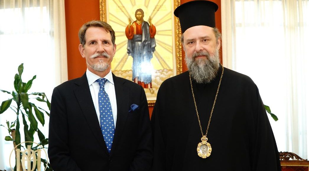 Ο-Παύλος-Ντε-Γκρες-στον-Μητροπολίτη-Θεσσαλονίκης-Φιλόθεο