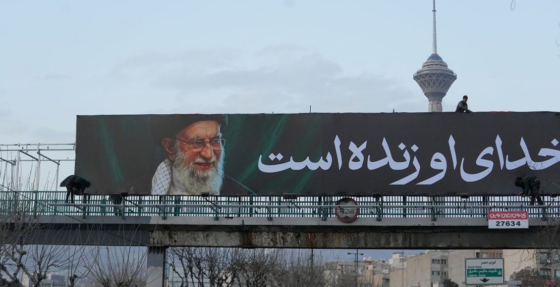 Σκληροπυρηνικοί-του-Ιράν-ζητούν-ανοιχτά-πυρηνική-βόμβα-—-Ο-θάνατος-του-Χαμενεΐ-άλλαξε-τους-συσχετισμούς