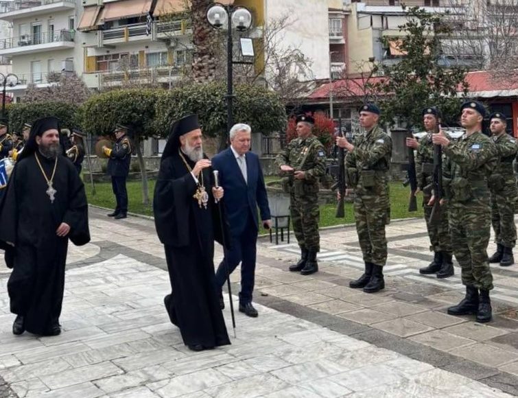 Εκκλησία-και-λαός-τίμησαν-την-εθνική-επέτειο-της-25ης-Μαρτίου-στην-Καρδίτσα