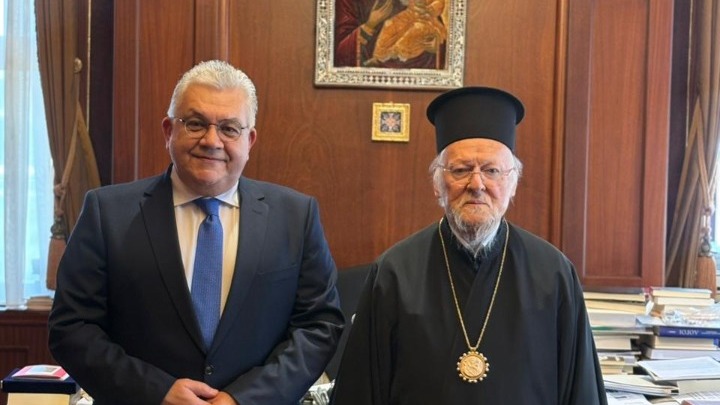 Συνάντηση-Υφυπουργού-Παιδείας,-Νίκου-Παπαϊωάννου,-με-τον-Οικουμενικό-Πατριάρχη