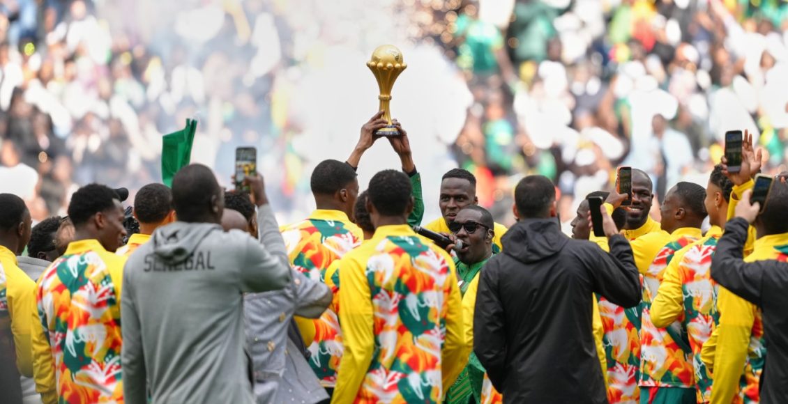 copa-africa:-Η-Σενεγάλη-παρουσίασε-το-τρόπαιο-στο-Σταντ-Ντε-Φρανς-και-αποθεώθηκε