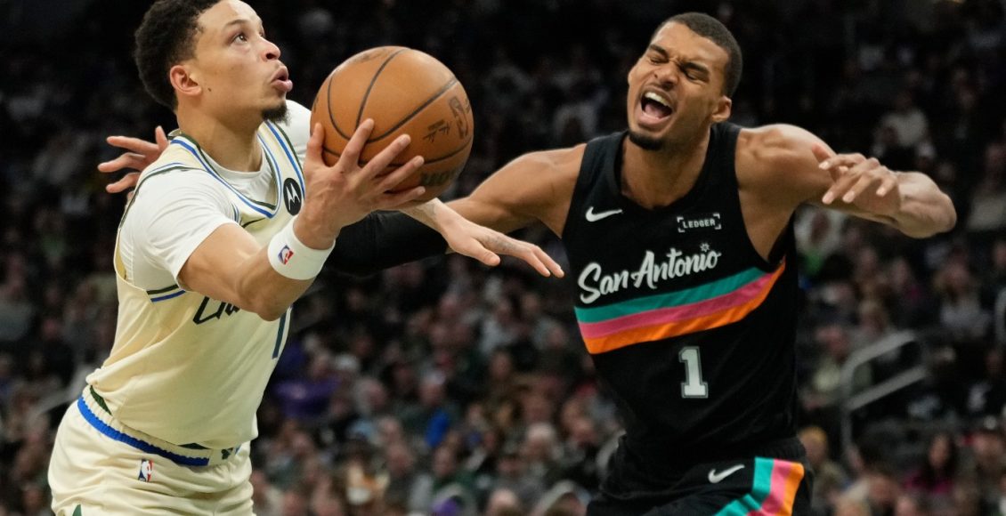 nba:-Οριστικά-εκτός-play-off-οι-Μπακς-μετά-την-ήττα-από-τους-Σπερς