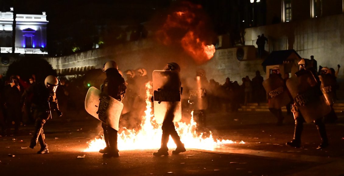 Σε-114-προσαγωγές-προχώρησε-η-αστυνομία-μετά-από-επεισόδια-τα-ξημερώματα-στα-Εξάρχεια