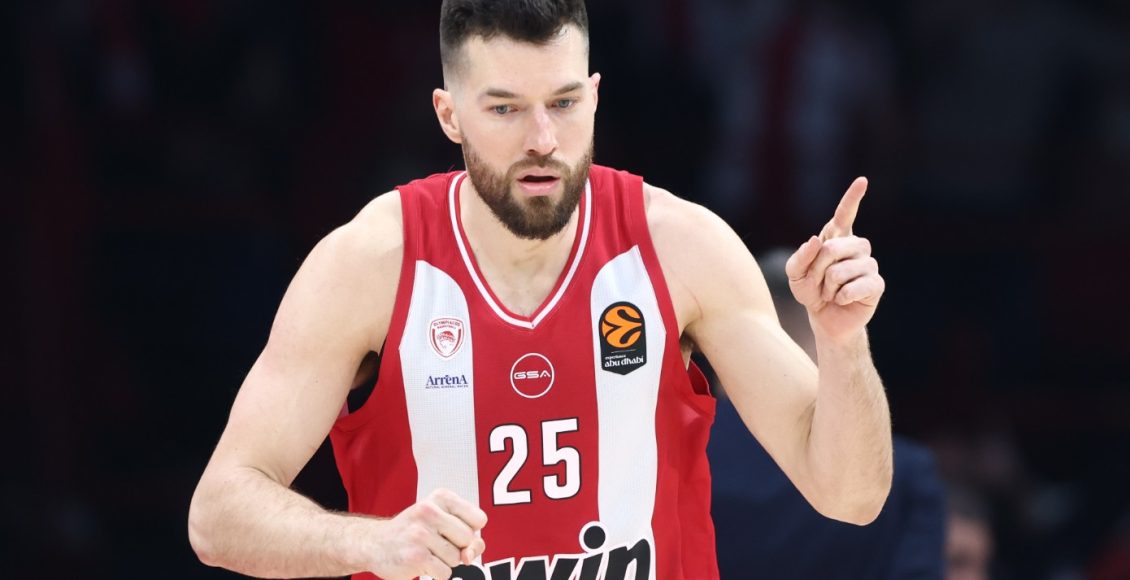 Ολυμπιακός:-Για-Πίτερς-και-Αρμάνι-Μιλάνο-γράφουν-οι-Ιταλοί