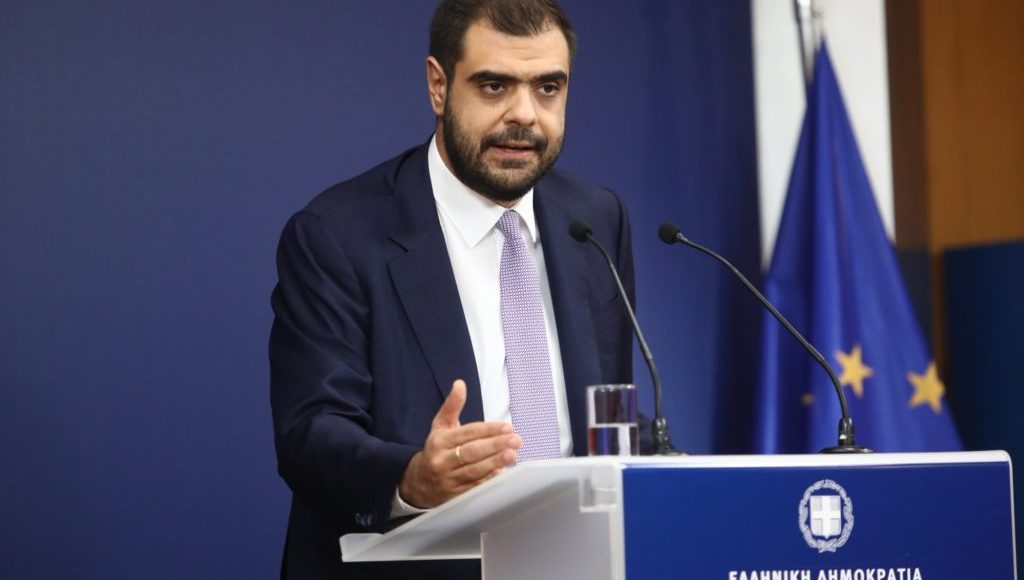 Κυβερνητικός-Εκπρόσωπος:-Προβαίνουμε-σε-όλες-τις-αναγκαίες-ενέργειες-ώστε-το-Άγιο-Φως-να-φτάσει-στην-Ελλάδα