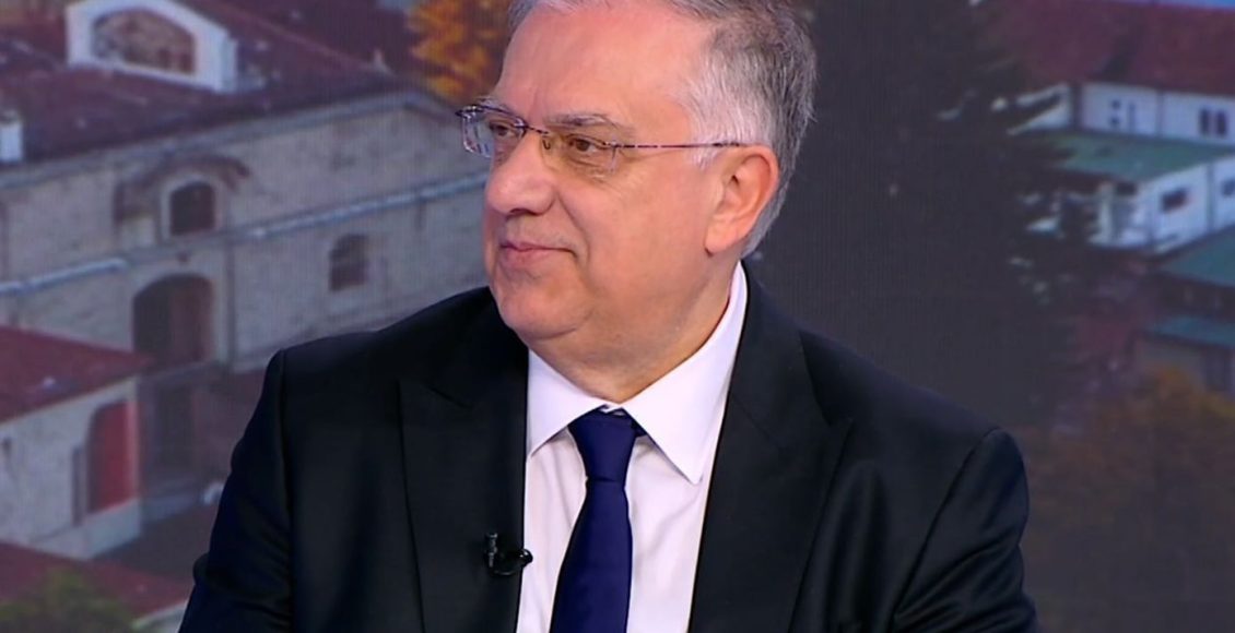 Τάκης-Θεοδωρικάκος:-Χωρίς-το-πλαφόν-η-βενζίνη-θα-είχε-φτάσει-στα-2,50-ευρώ-–-Το-μέτρο-έχει-εφαρμοστεί-και-σε-63-κατηγορίες-τροφίμων-και-βασικών-ειδών