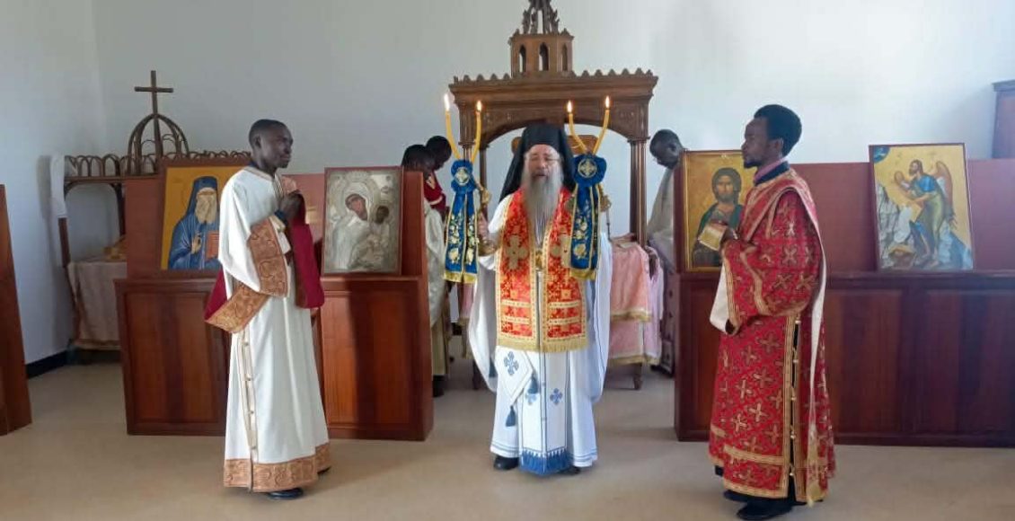 Η-πρώτη-Θεία-Λειτουργία-στο-παρεκκλήσι-της-Πατριαρχικής-Θεολογικής-Σχολής-«Άγιος-Νεκτάριος»-στη-Μουάνζα-της-Τανζανίας