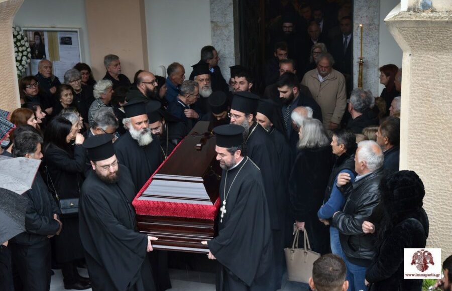 h-Εξόδιος-Ακολουθία-του-μακαριστού-Αρχιμανδρίτη-Γερασίμου-Πετρολέκα