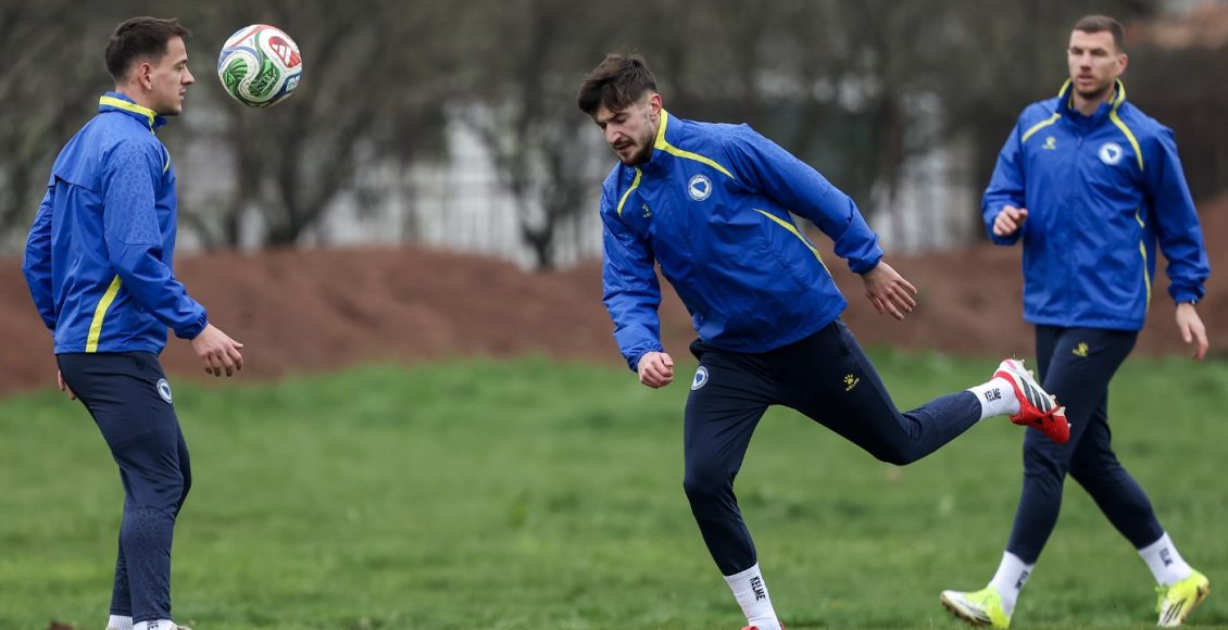 Απίστευτο:-Προσέφεραν-lada,-πατάτες-και-ξύλα-για-το-τζάκι-για-να-δουν-από-το-μπαλκόνι-το-Βοσνία-–-Ιταλία