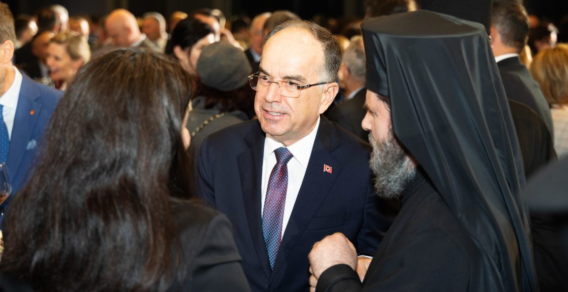 Ο-Αλβανίας-Ιωάννης-στην-εκδήλωση-εορτασμού-για-την-25η-Μαρτίου-1821-της-Ελληνικής-Πρεσβείας-στα-Τίρανα