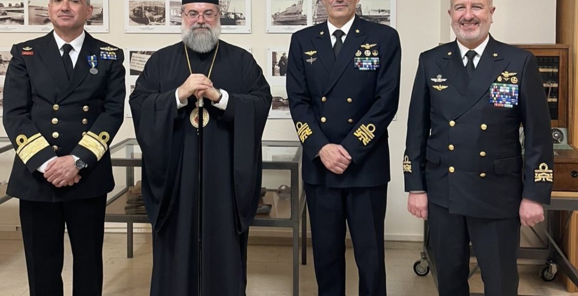 Το-Πεδίο-Βολής-Κρήτης-και-το-Ναύσταθμο-Χανίων-επισκέφθηκε-ο-Κυδωνίας-Τίτος